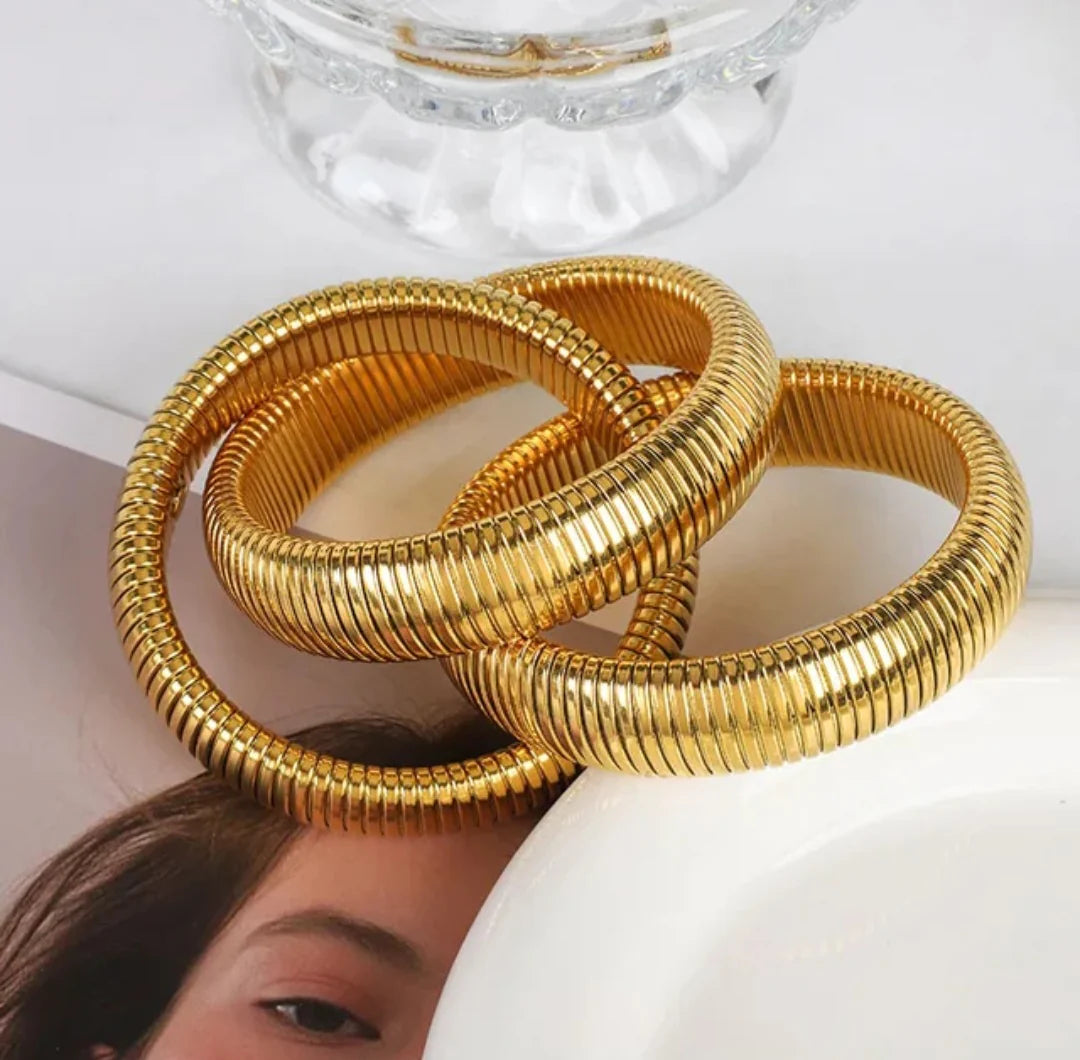 The Entangled Bangles Bracelet