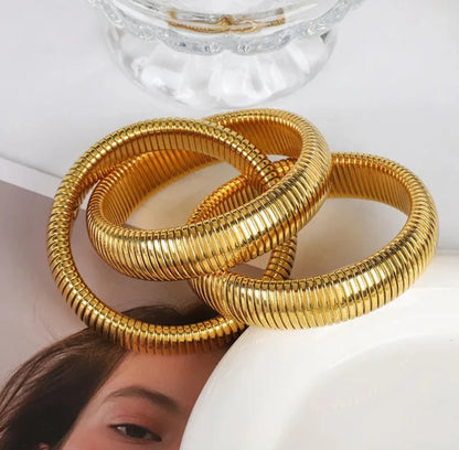 The Entangled Bangles Bracelet