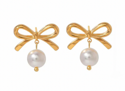 Bow Pearl Earring