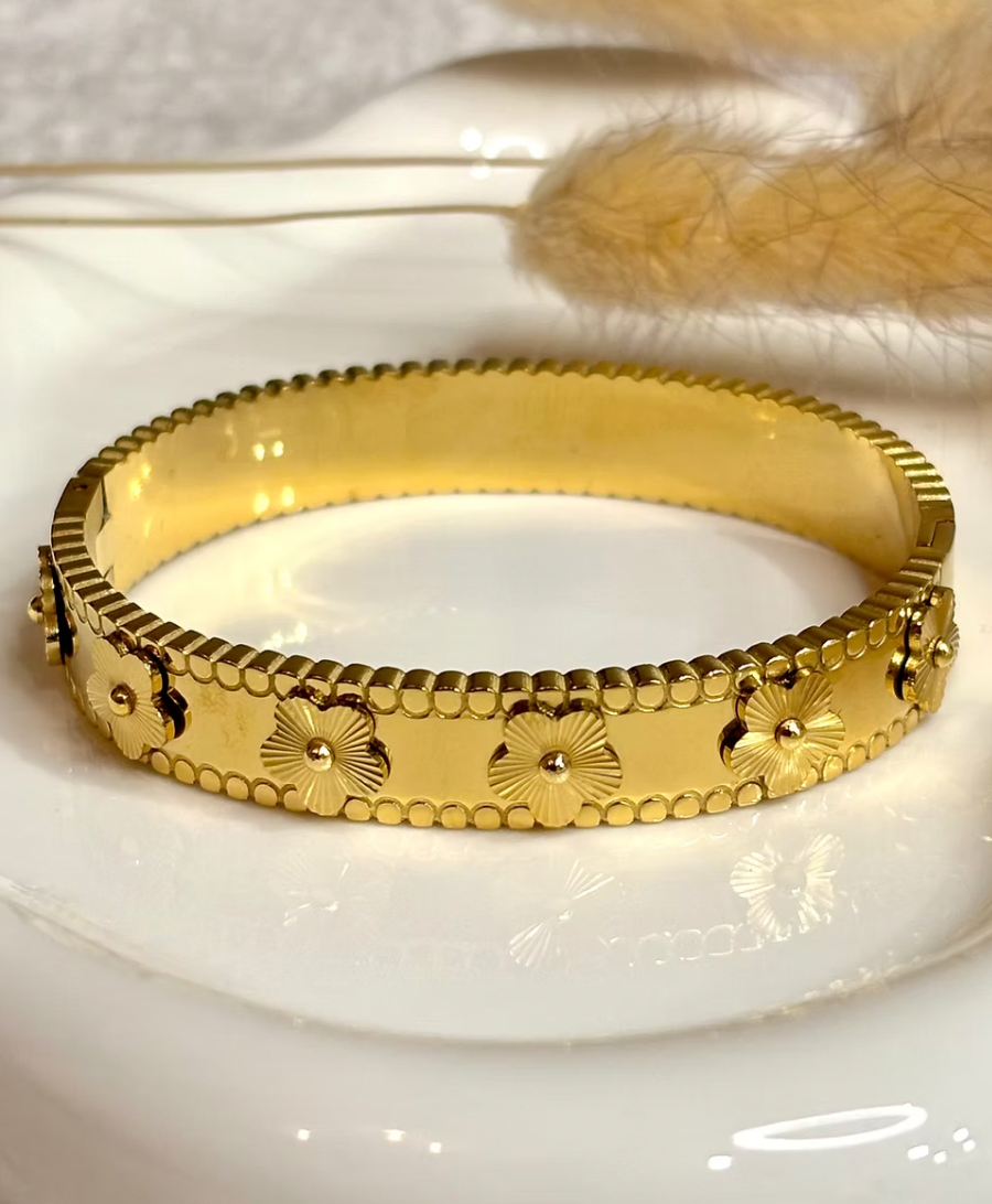 Luxe Bloom Gold Bracelet