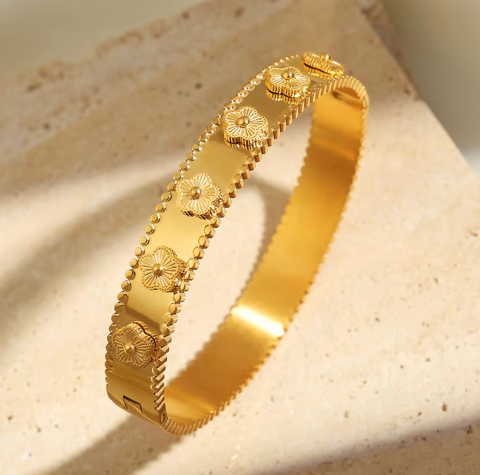 Luxe Bloom Gold Bracelet